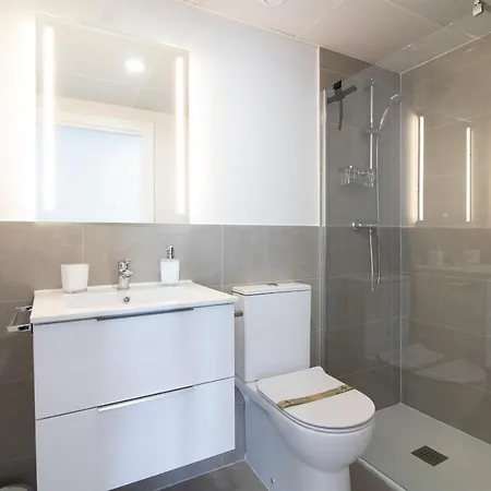 Global Properties, 5 Personas Con Terraza Apartment *