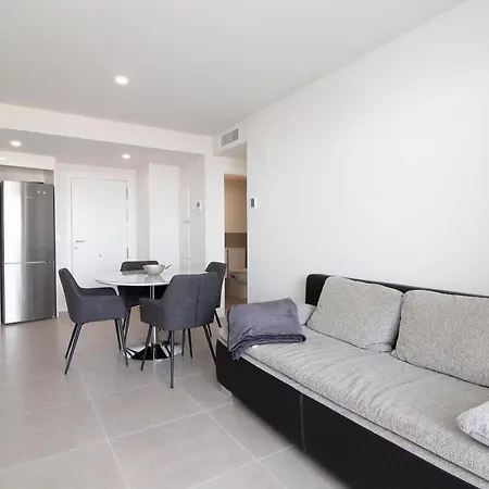 Global Properties, 5 Personas Con Terraza