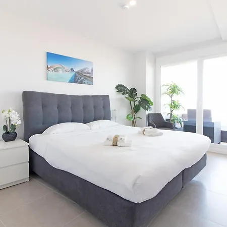 Global Properties, 5 Personas Con Terraza Apartment *