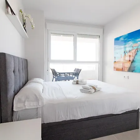 Global Properties, 5 Personas Con Terraza *