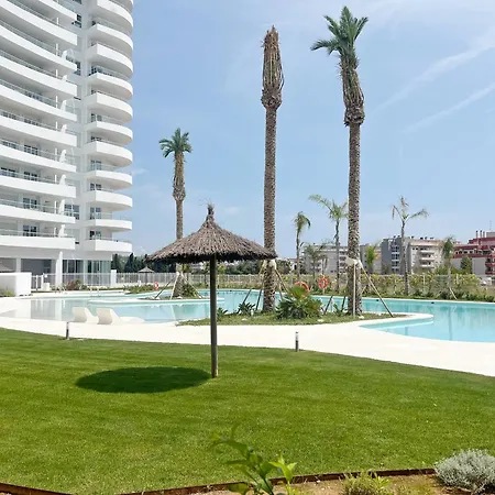 Global Properties, 5 Personas Con Terraza Apartment